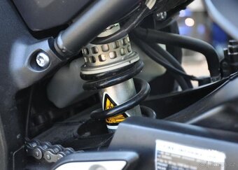 Yamaha FZ 8 N benzín 78 kw - 13