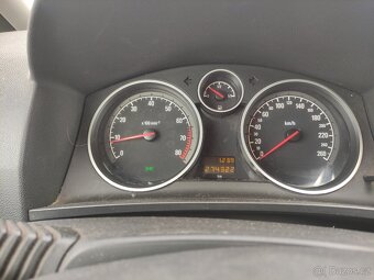 Opel Zafira B LPG/benzin nová STK - 13