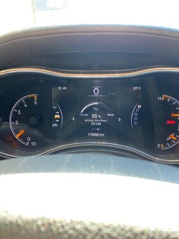 Jeep Grand Cherokee Summit - 13