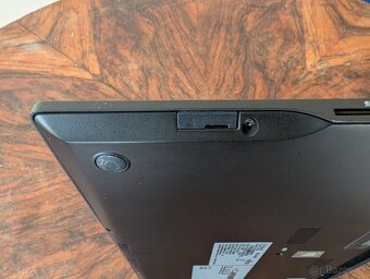 Celosvětově nejlehčí 13.3 notebook - 885 g. - 13