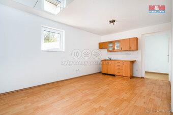 Prodej rodinného domu, 146 m², Horoměřice, ul. Třešňovka - 13