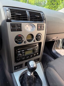 Prodám Ford Mondeo Mk3, ma najeto 196tis.km, 2.0tdi. - 13