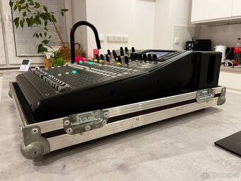 Digitální mixážní pult Behringer X32 Producer + case - 13