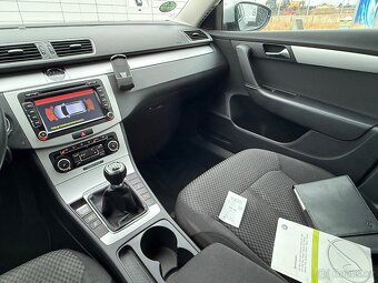 VOLKSWAGEN PASSAT B7 2.0 TDI 103 KW WEBASTO NAVI - 13