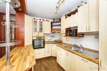Prodej domu 5+1 s krbem, balkonem a zahradou 183m2, Jívoví - - 13