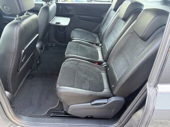 VW SHARAN 2.0 TDi HIGHLINE LED NAVI WEBASTO KAMERA TAŽNÉ - 13