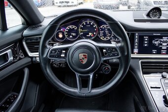 Porsche Panamera 4 E-Hybrid 4x4 A/T - 13