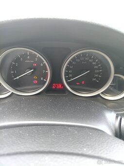 Mazda 6 GH, 2.0 benzín, 108 kw, hatchback - 13