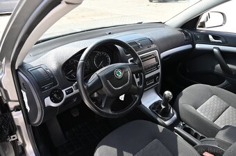Škoda Octavia 1.4TSI 90KW Ambiente 5/2010 - 13