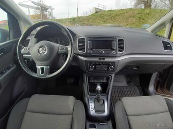 Volkswagen Sharan 2,0tdi 125kw DSG perfektní stav - 13