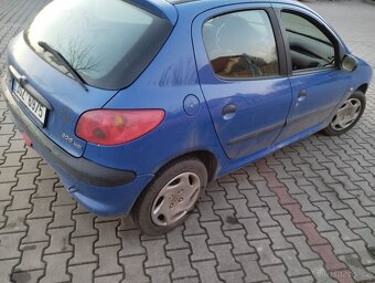 Peugeot 206 1,4 HDI - 13