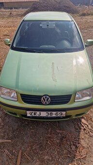 Vw Polo 2001 195000 benzín 1,0 - 13