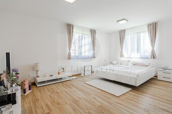 5+kk, 226m2, Ohrobec - 13