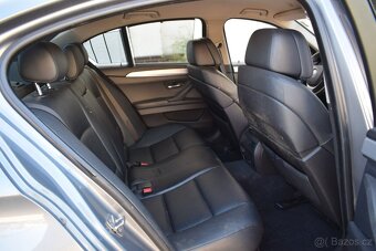 BMW Řada 5 528i F10/KŮŽE/NAVI/ČR/ČTĚTE/ - 13