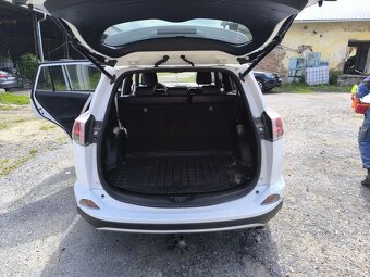 TOYOTA RAV4 2,5 HYBRID-AUTOMAT - 13