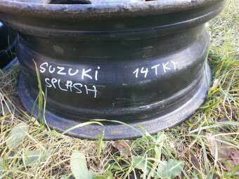 4xPlechové disky na SUZUKI SPLASH velikost 14tky cena: 200kč - 13
