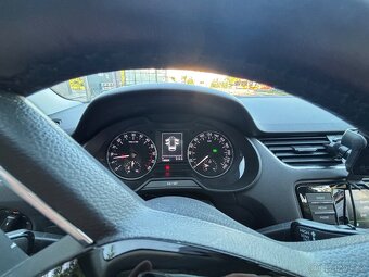 Skoda Octavia 1.6 - 13