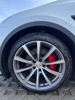 Tesla Model Y Performance 393kW 2022 - 13