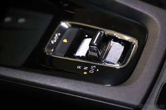 Škoda Octavia Scout 4 Combi 2.0TDI 4x4 - záruka Autodraft - 13