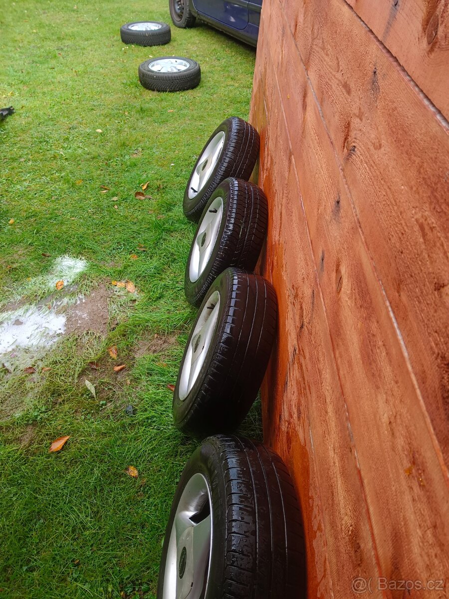 ALU KOLA - PRODÁM TŘÍPAPRSKOVÁ ALU KOLA 4x100, 5,5 J x 13 H2 - 14