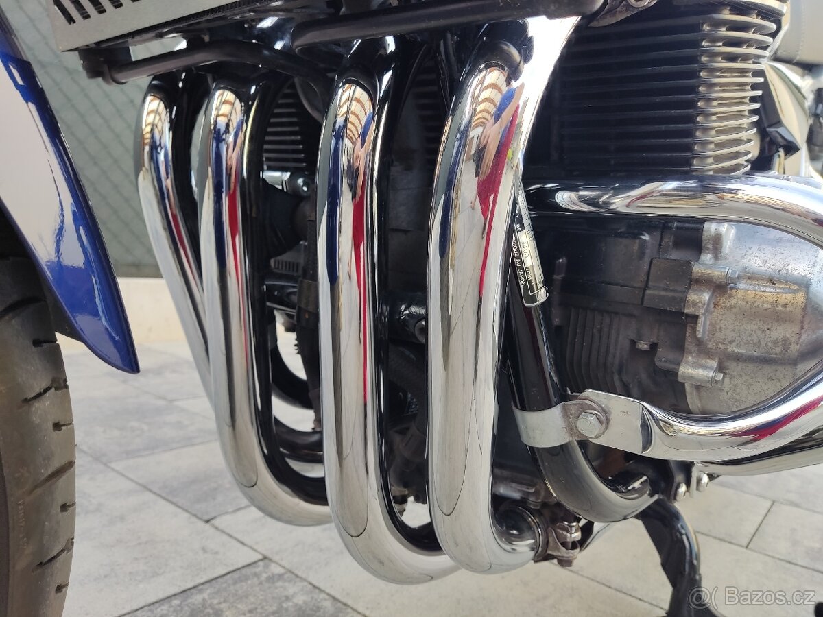 Suzuki GSX 1400 - 14