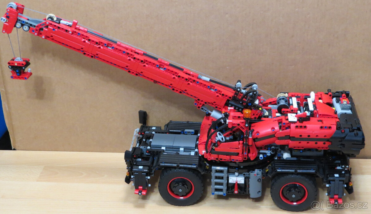 Lego Technic 42082 Terénní jeřáb - 14