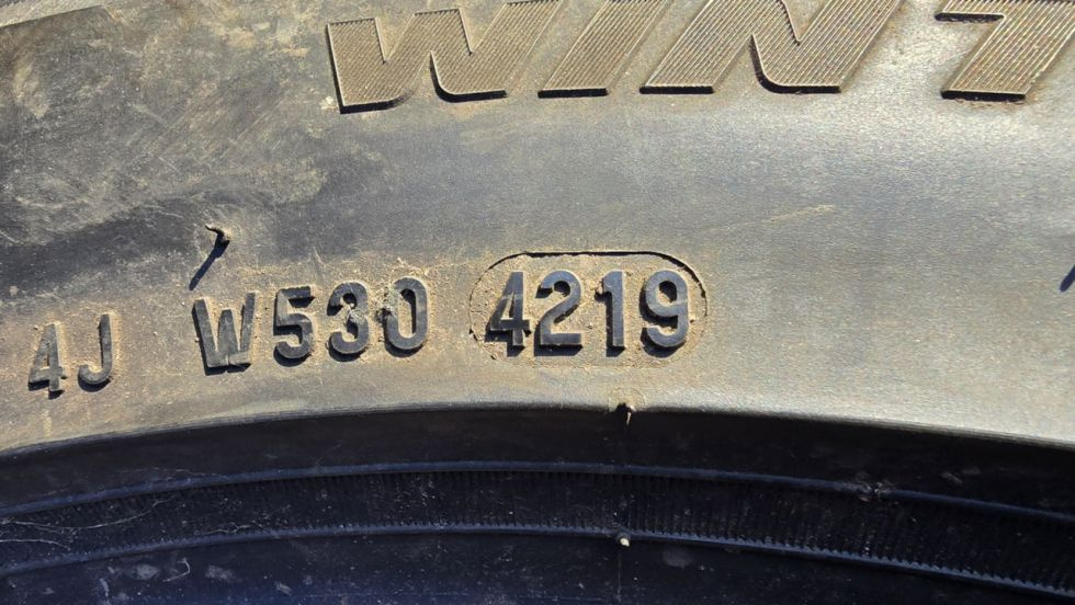 Zimní pneu 245/45/18 Pirelli - 14