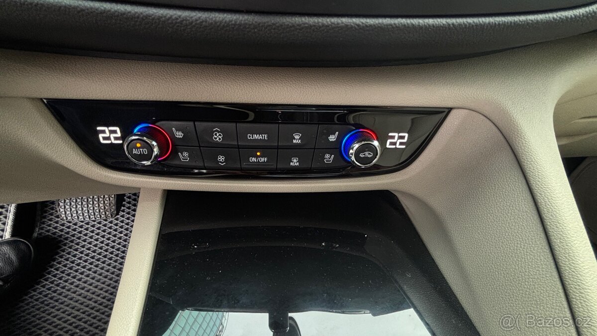 Opel Insignia - 14