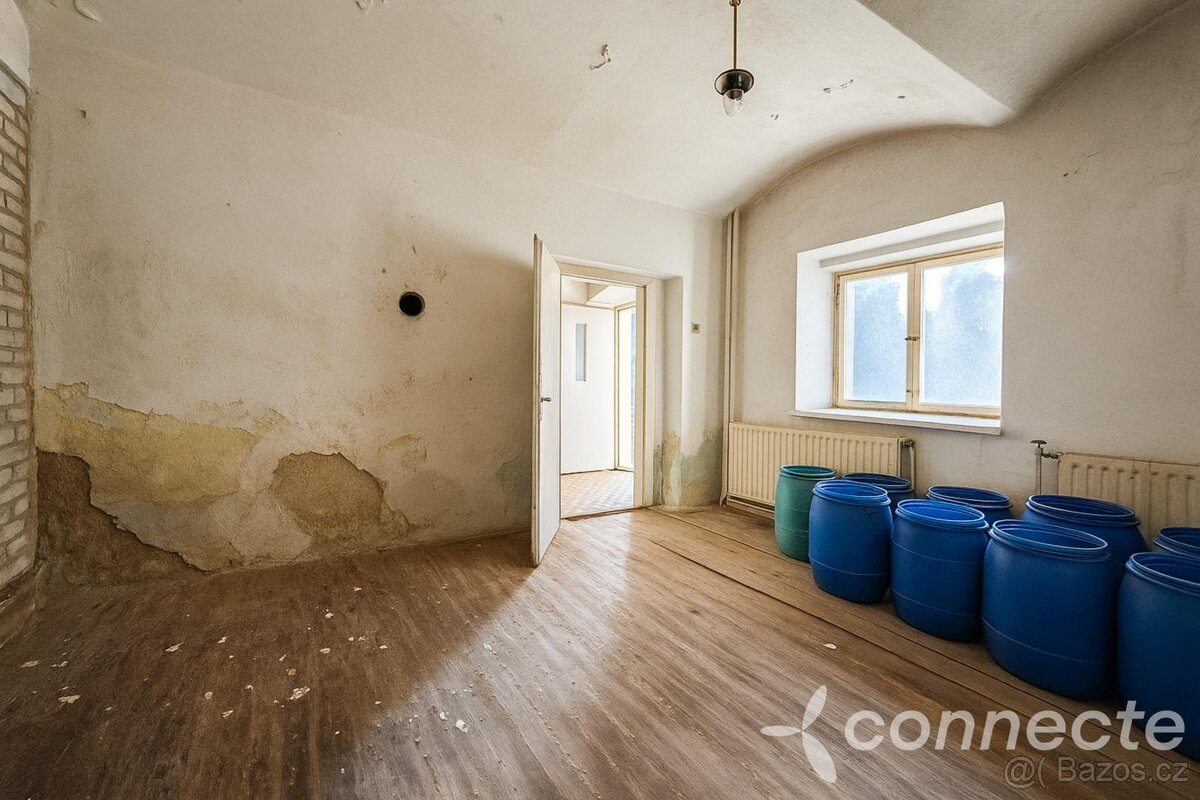 Pronájem skladovacích a provozních prostor X m, s velkým po - 14