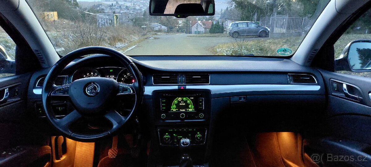 Škoda superb combi 2.0 tdi 125kw Facelift - 14