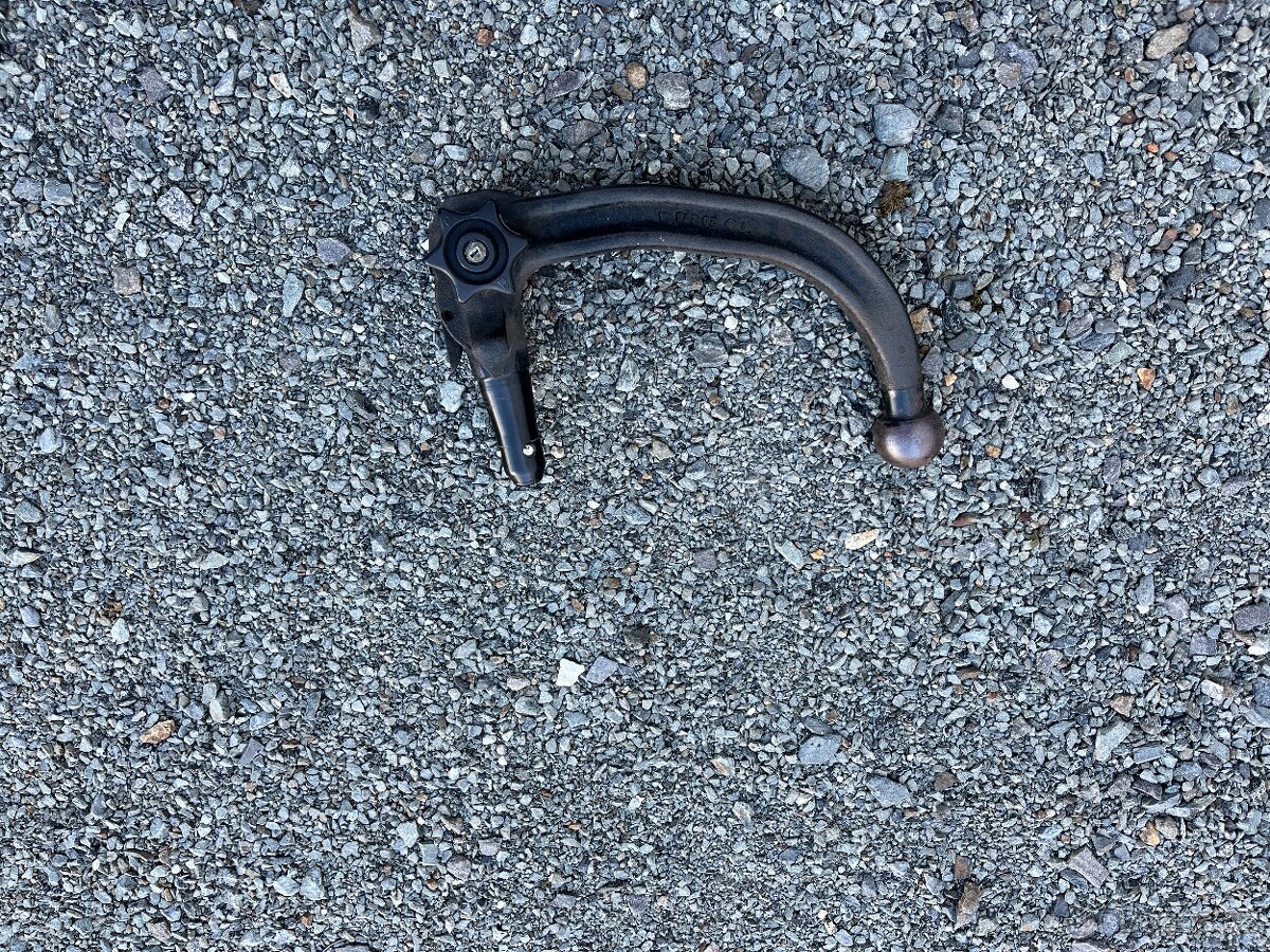 Dacia Duster 1,3TCe 150PS, Navi,Kamery,KeyFree,Climatronic,. - 14