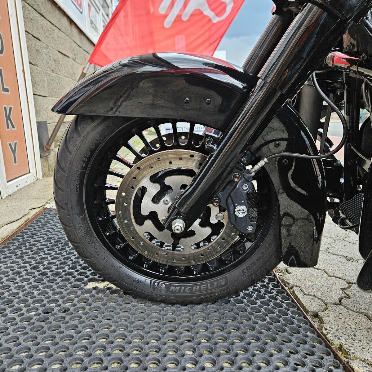 Harley-Davidson FLHTCU Electra Glide Ultra Classic - 14