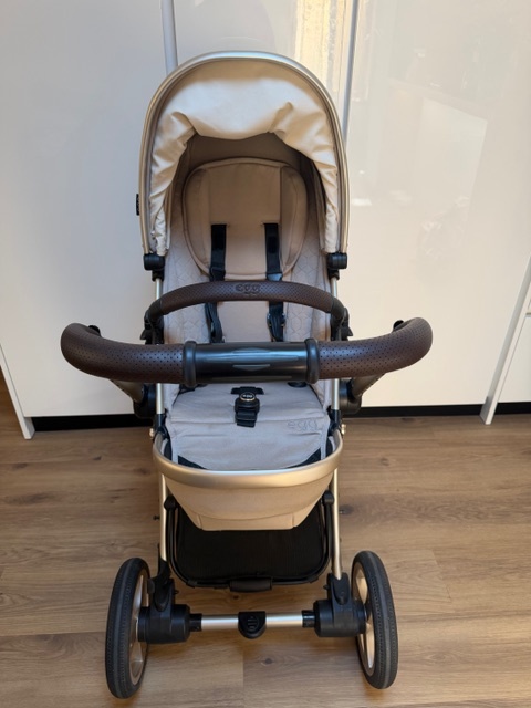 Kočárek Egg 2 set Platinum 9 v 1 Feather/Champagne - 14