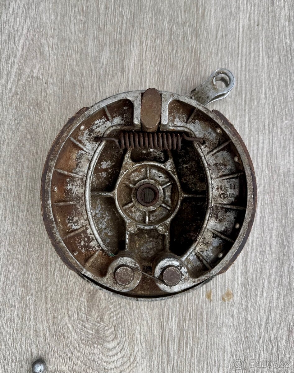 ČZ 175 skútr prase rikša - díly - 14