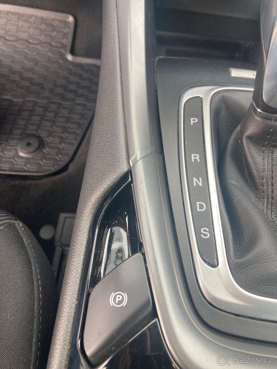 Ford Mondeo Kombi TDCi 2015 - 132kw - serv.kniha - 14