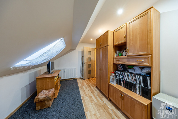 Prodej mezonetového bytu 4+1 se zahradou, 100 m², Popovice - 14