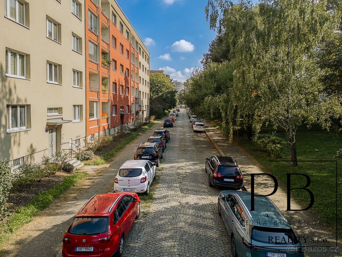 Družstevní byt 2+1 ve Strašnicích s výhledem do zeleně - 14