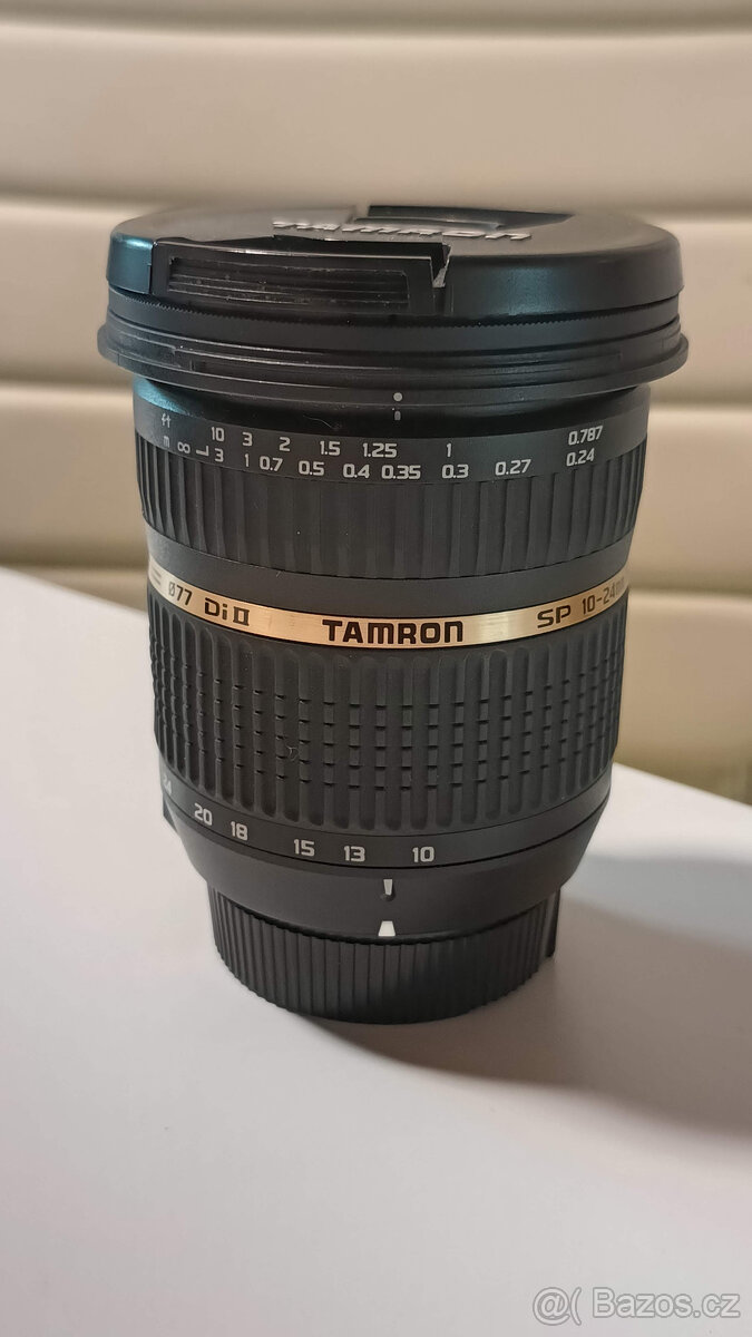 Zrcadlovka Nikon D7200 a hromada příslušenství - 14