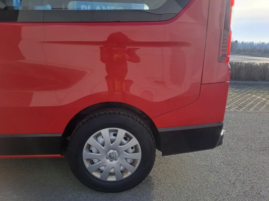 Renault Trafic, 2.0DCI L2 6.MÍSTNÉ DPH PERFEKT 1 - 14
