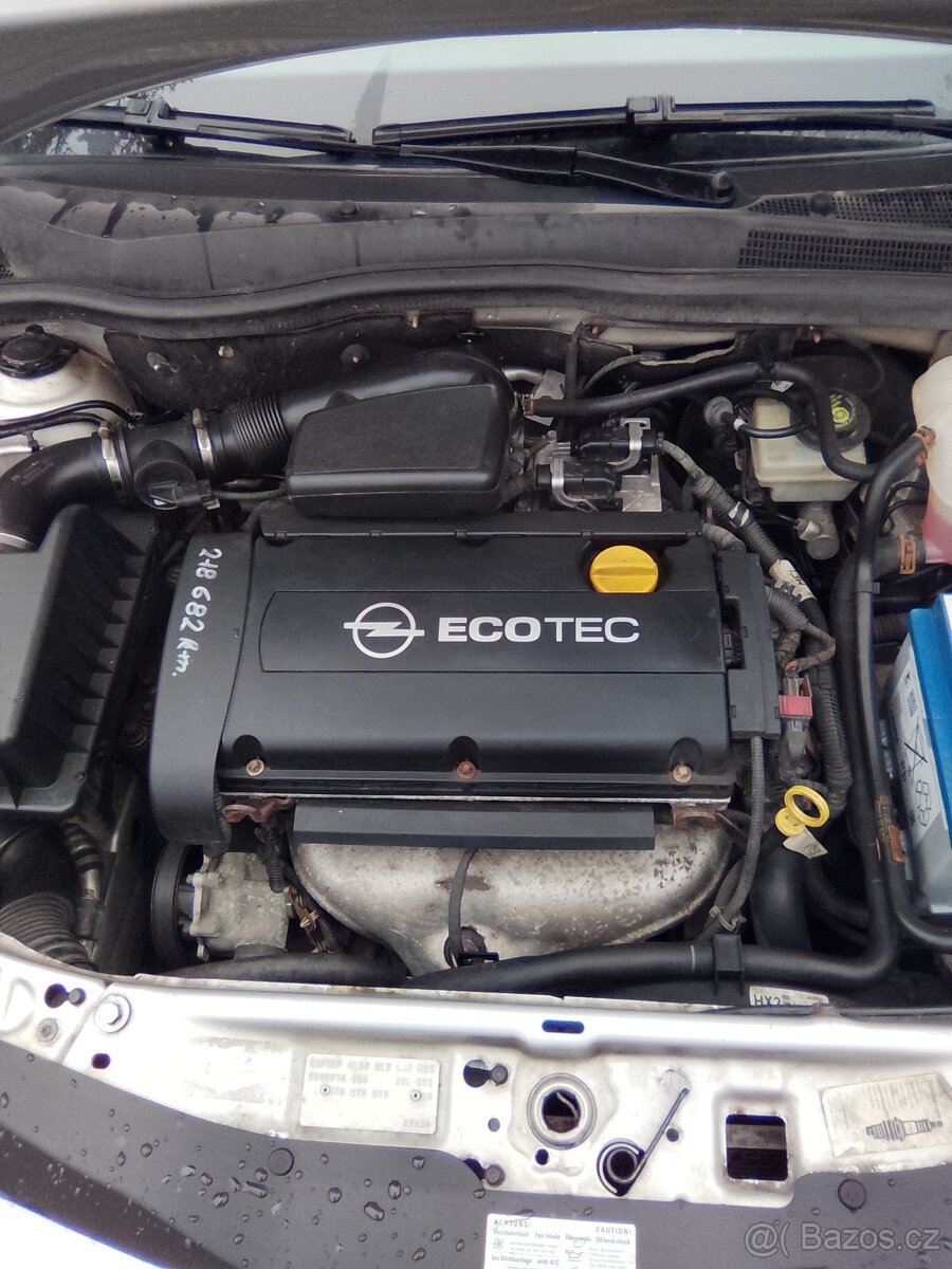 Opel ASTRA kombi - 14