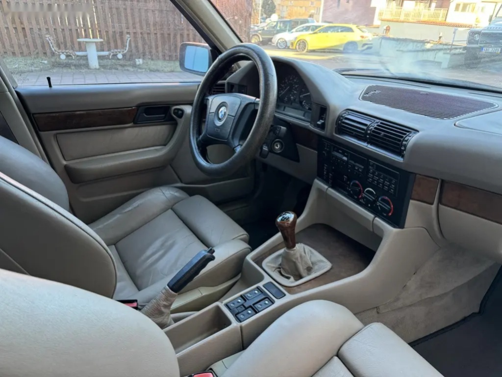 BMW Řada 5, 540i e34 - 14