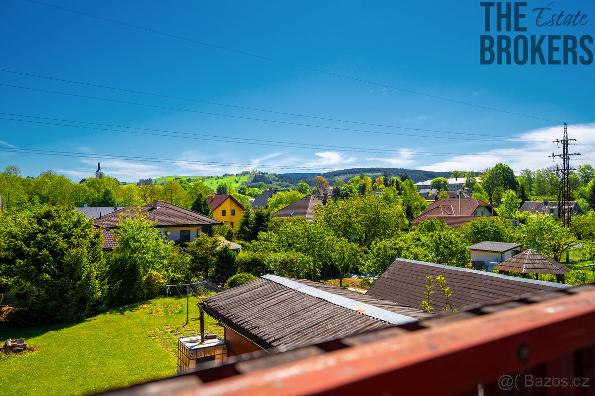 Prodej rodinného domu, celková užitná plocha 187 m², pozemek - 14