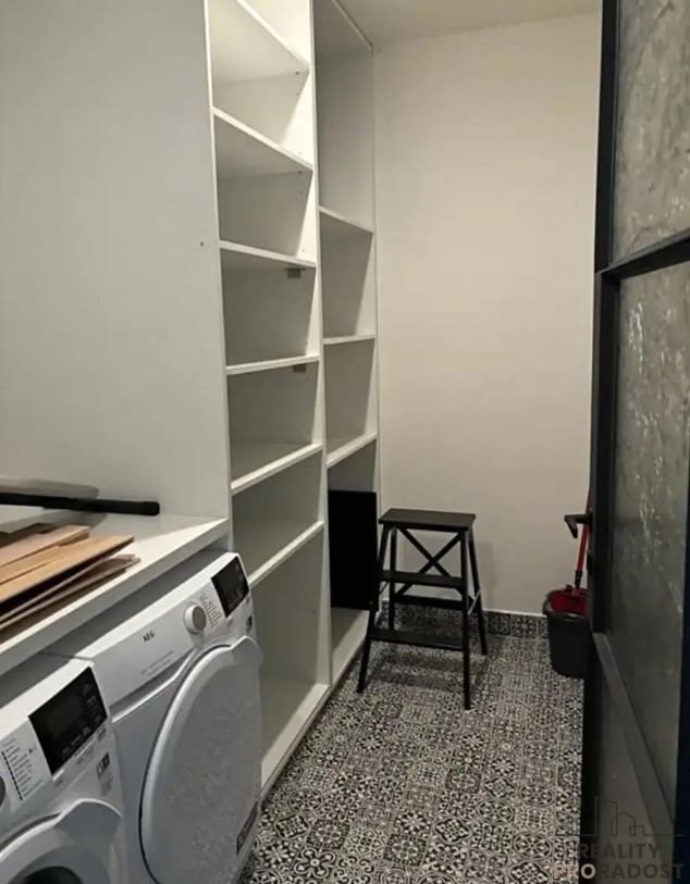 Pronájem bytu 3+kk 115 m² Revoluční, Praha - 14