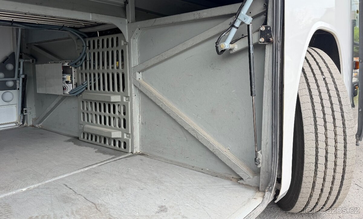 65míst, Setra 417 GT-HD - 14