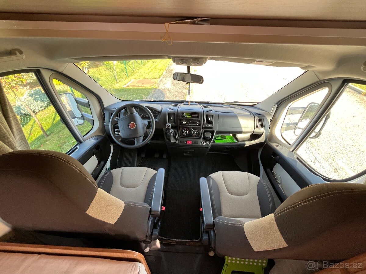 Obytny vuz Rimor Seal 5 Alkovna - 14