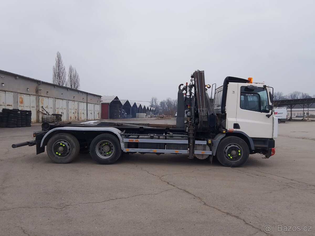 Daf nosič kontejnerů s HR - 14