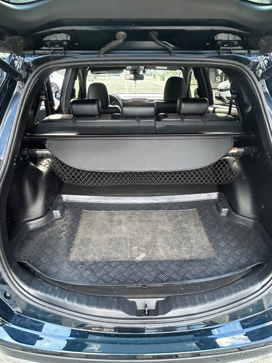 Toyota RAV4 Hybrid - číst celé - 14