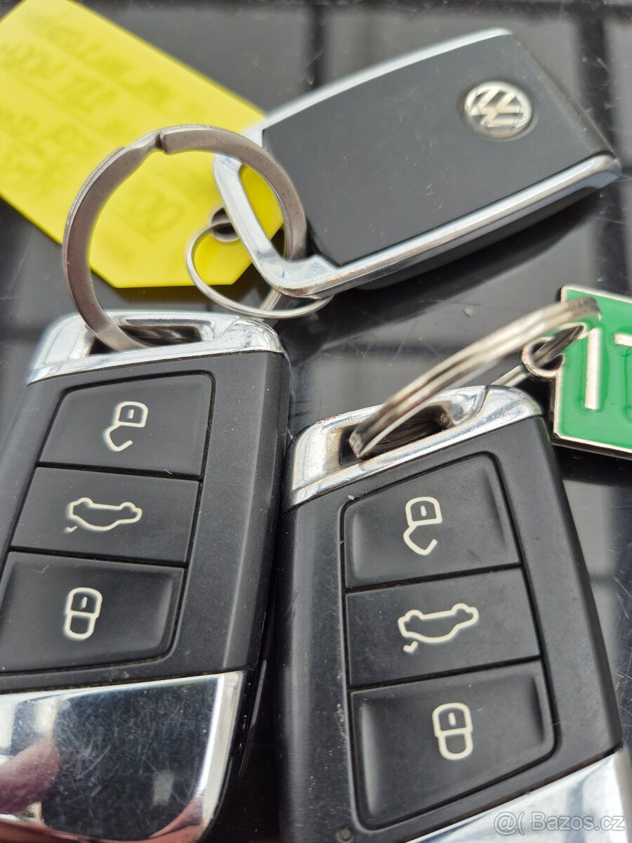 Volkswagen Passat - 14