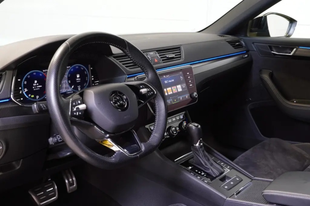 Škoda Superb, 2.0TDI 147KW,SPORTLINE,DSG,4X4 - 14