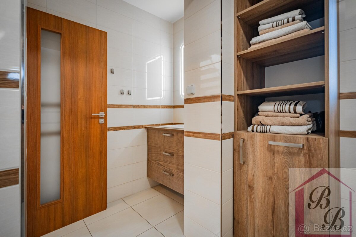 Prodej rodinného domu 6+kk se zahradou, Svijanský Újezd, okr - 14